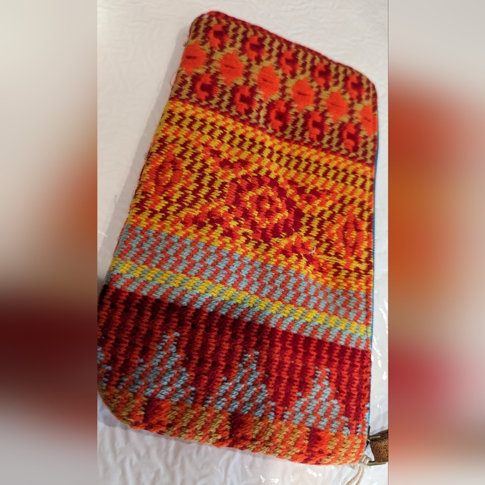 Handmade Hand Beaded Clutch - Ethnic Navajo Aztec Inspired Design - Faux Leather - Picture 11 of 11